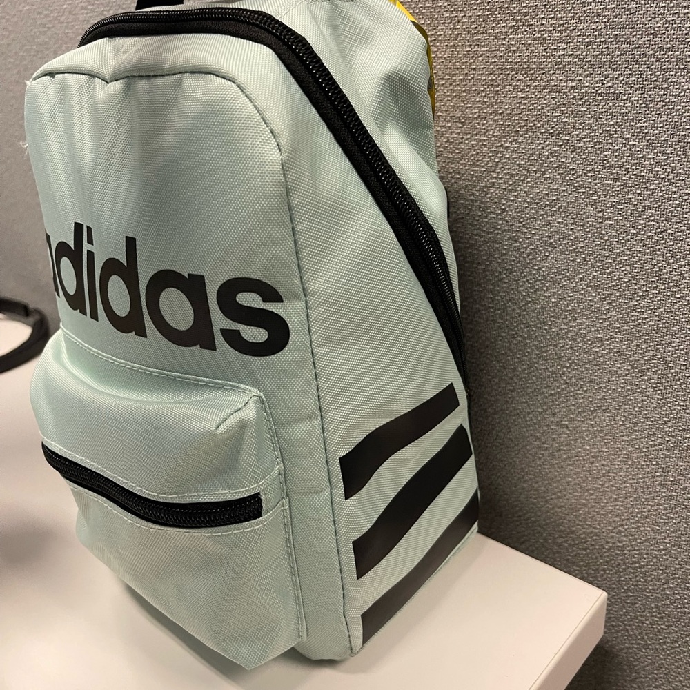Adidas Lunch Box - Picture 2 of 3